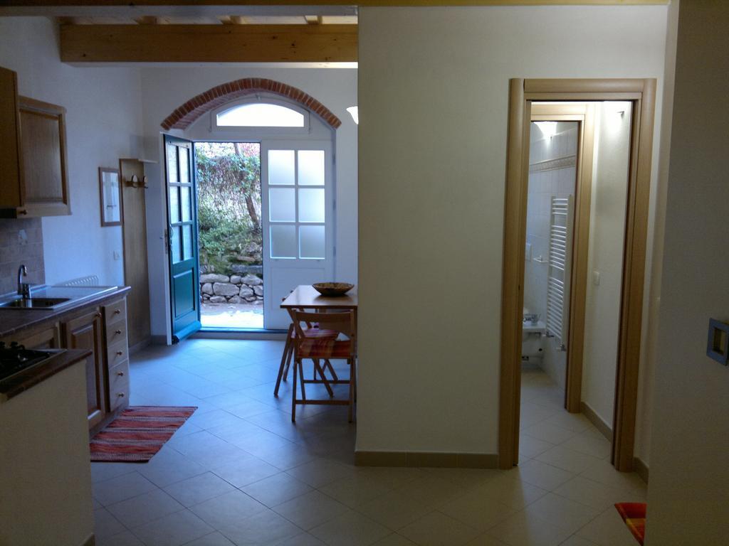 Ferienwohnung Antica Darsena Levanto Zimmer foto